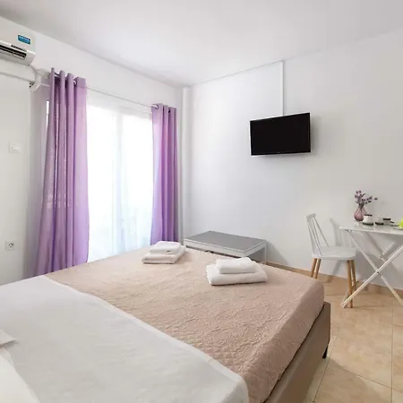 Astoria Ii, Rhodes Center - Brand New Bathroom Apartment
